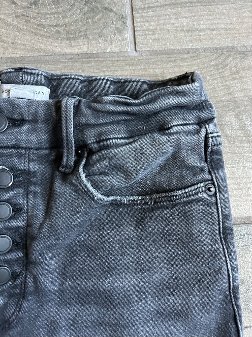 Good American Washed Black Straight-Leg Jeans with Button Fly - Picture 4 of 7
